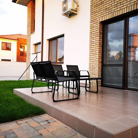 Relax And Sun Apartment Dunajská Streda Exterior photo