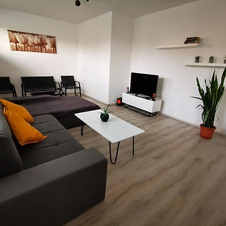 Relax And Sun Apartment Dunajská Streda Exterior photo