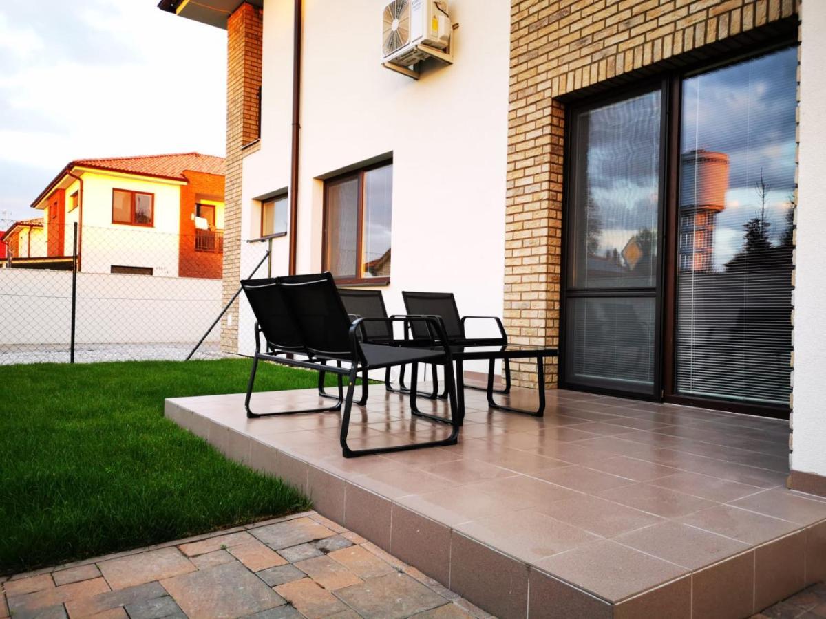 Relax And Sun Apartment Dunajská Streda Exterior photo